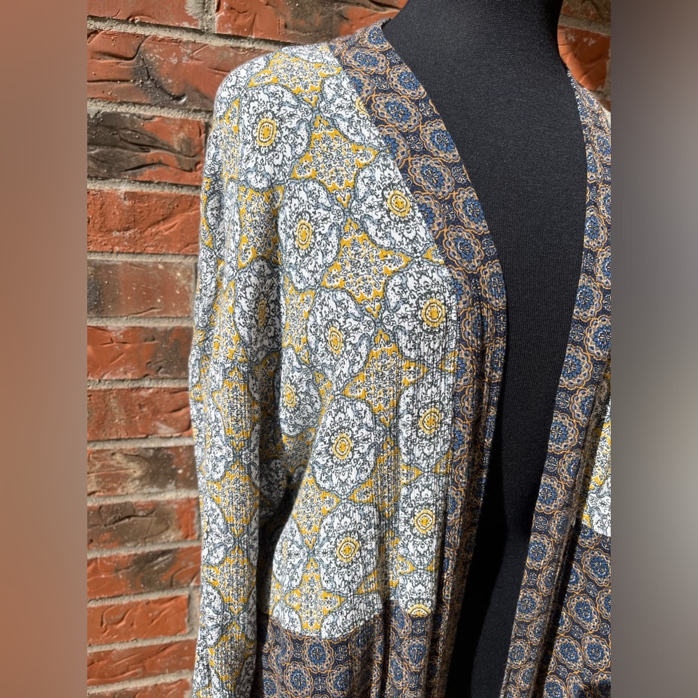 Chelsea & Violet Boho Kimono Cardigan - Picture 2 of 10